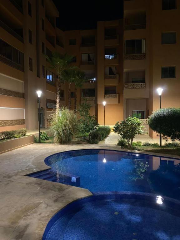 Raffine Avec Piscine Au Centre Appartement